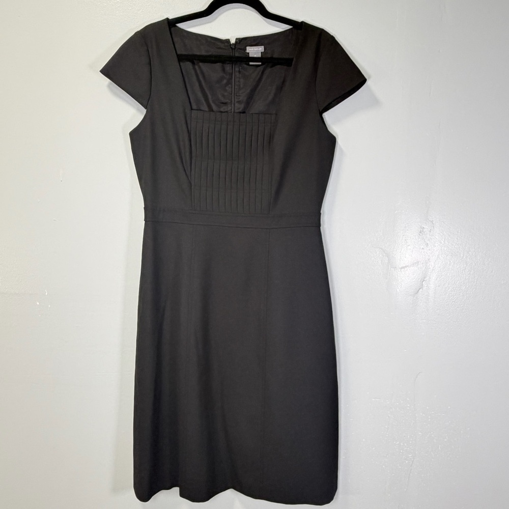 Ann Taylor Black Cap Sleeve Pleatedโ Bodice Dress Sz 10 Career Cocktail